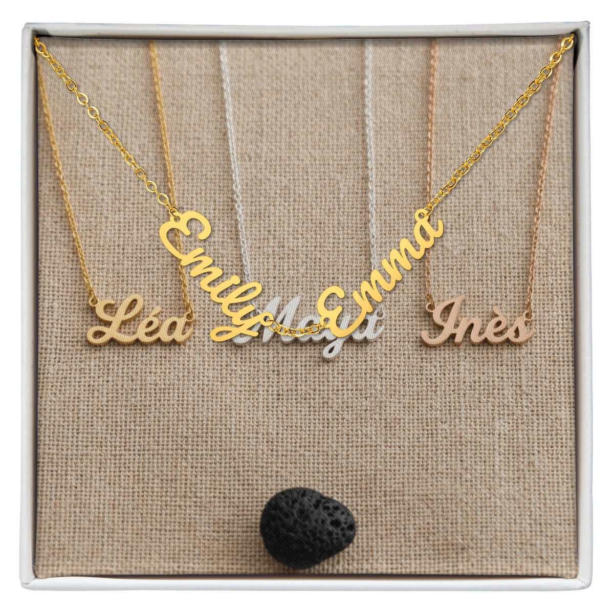 Collier à plusieurs noms